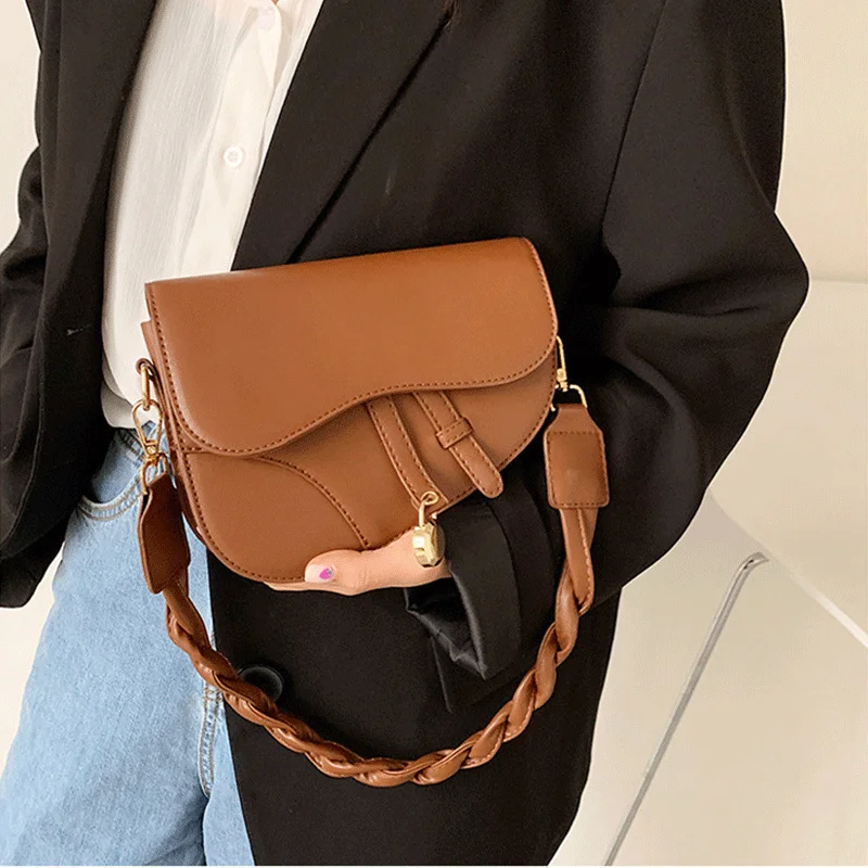 Popular Women's 2021 New Trend Fashion Single Shoulder Foreign Style Versatile Armpit Saddle Bag Designer Tote
Popular Women's 2021 New Trend Fashion Single Shoulder Foreign Style Versatile Armpit Saddle Bag Designer Tote
