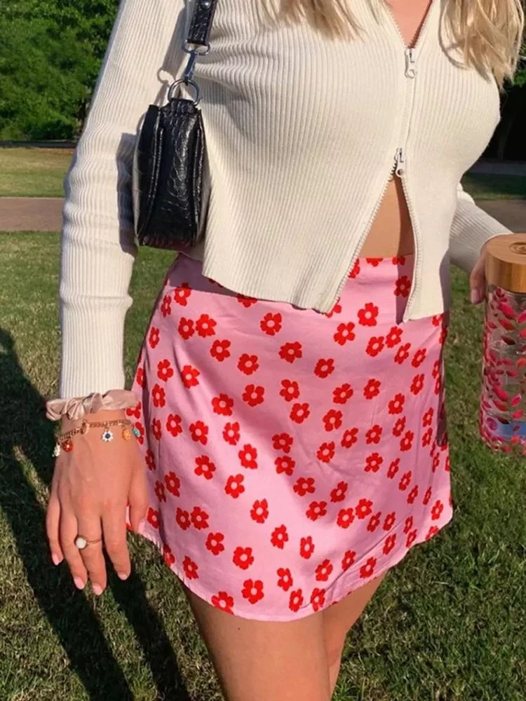 New2022 2021 New Y2k Satin Floral Mini Skirts With Shorts High Waist Pink Summer Boho Sweet Style Skirt For Women Harajuku E-gir
New2022 2021 New Y2k Satin Floral Mini Skirts With Shorts High Waist Pink Summer Boho Sweet Style Skirt For Women Harajuku E-gir