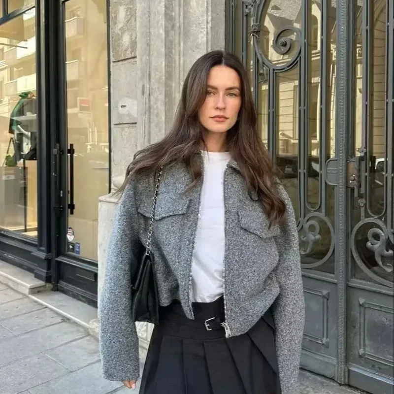 Sandro Rivers Vintage Women Gray Cropped Woolen Jacket Long Sleeve Pockets Female Autumn Winter Short Coat Winter Clothes Women 
Sandro Rivers Vintage Women Gray Cropped Woolen Jacket Long Sleeve Pockets Female Autumn Winter Short Coat Winter Clothes Women