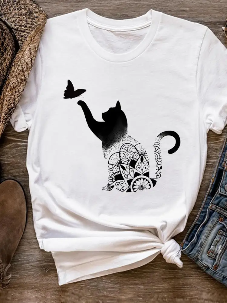 Футболка Базовая женская одежда футболка с принтом в виде кошки тренд с бабочкой летний топ с коротким рукавом модная футболка с графическим рисунком
Футболка Базовая женская одежда футболка с принтом в виде кошки тренд с бабочкой летний топ с коротким рукавом модная футболка с графическим рисунком