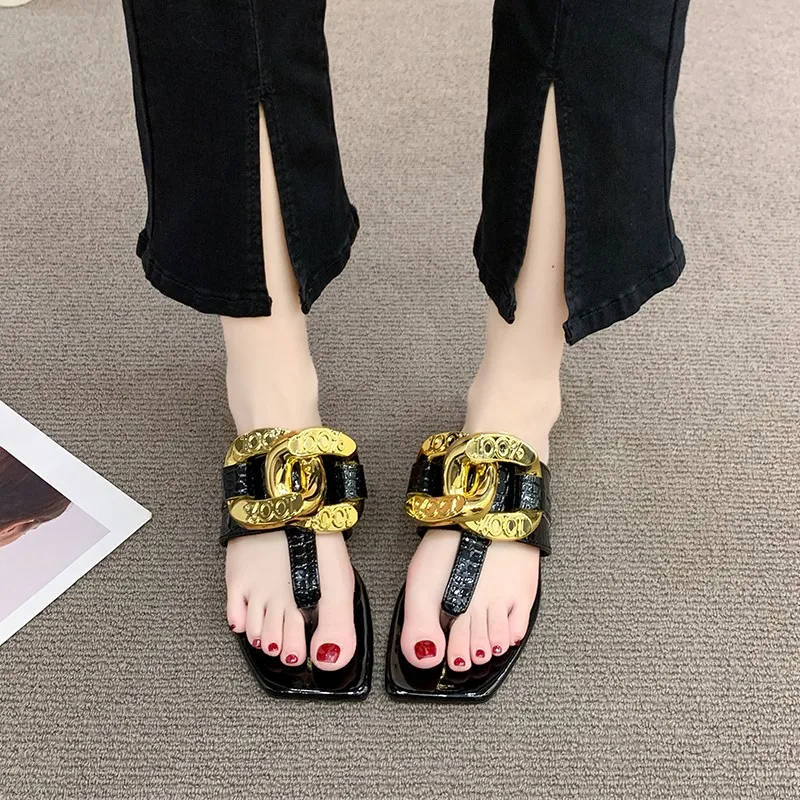 Women's sandals metal Cross buckle decoration Women's slippers summer flat bottom Beach Flip Flops Casual shoes
Women's sandals metal Cross buckle decoration Women's slippers summer flat bottom Beach Flip Flops Casual shoes