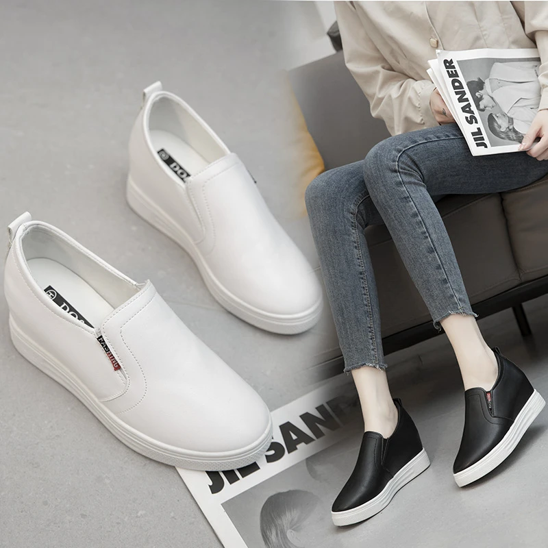 Женские кроссовки на платформе, повседневные туфли на высоком каблуке, на танкетке, для отдыха, новинка 2022
Женские кроссовки на платформе, повседневные туфли на высоком каблуке, на танкетке, для отдыха, новинка 2022