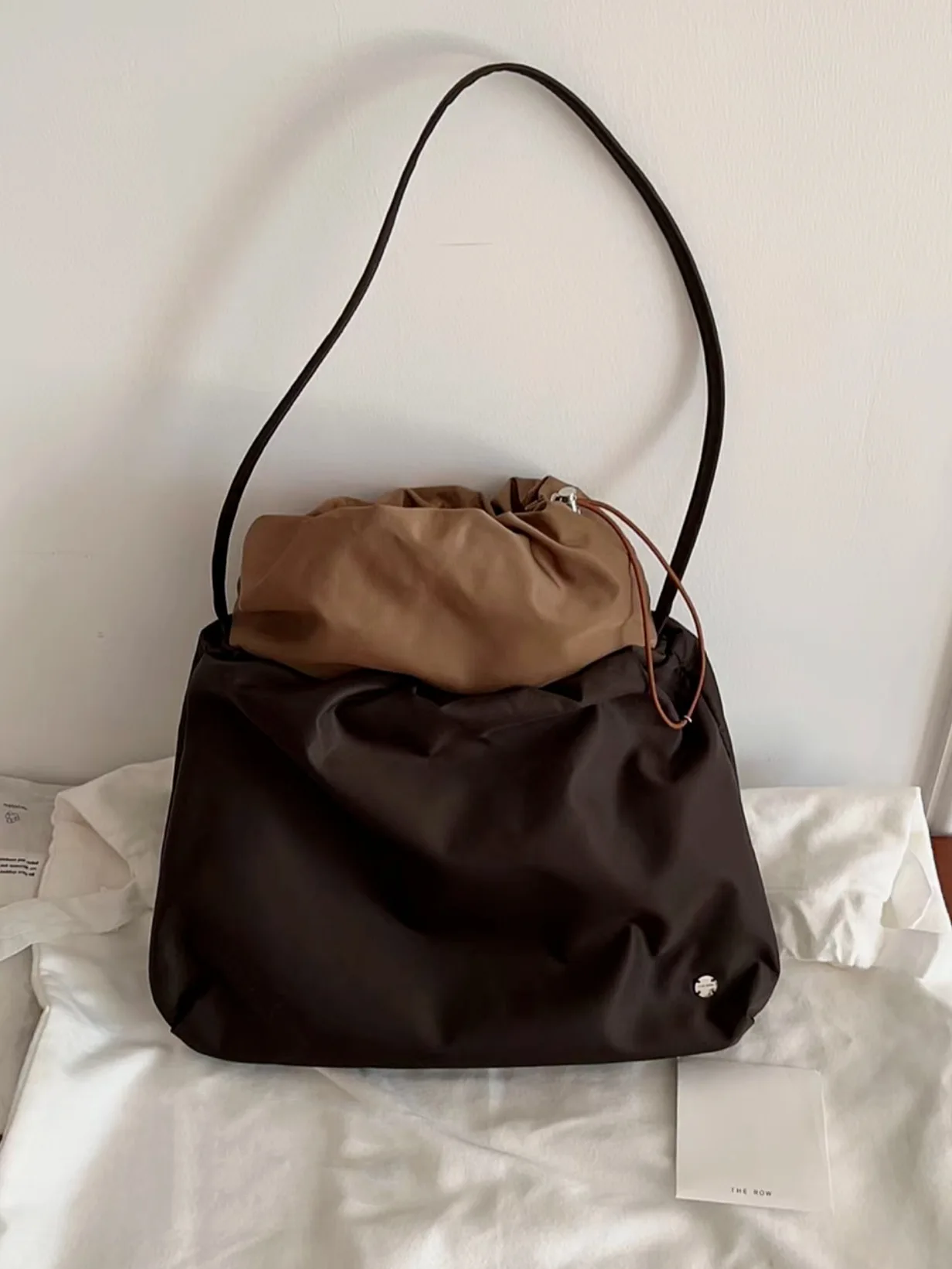 Shoulder Bag for Women The Ro New Nylon Pleated High Capacity Premium Underarm Cloud
Shoulder Bag for Women The Ro New Nylon Pleated High Capacity Premium Underarm Cloud