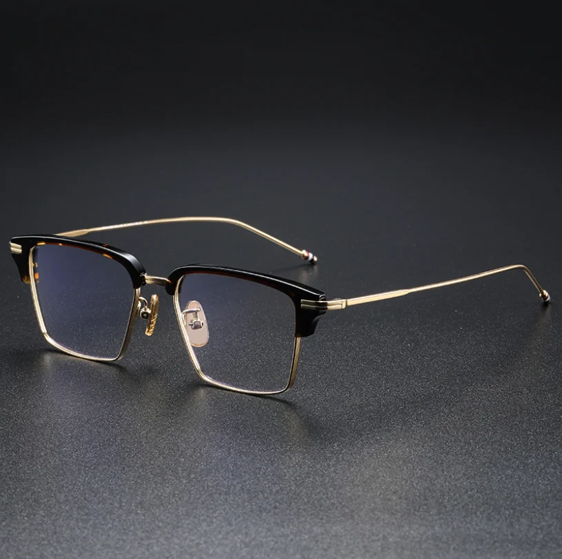 Очки для близорукости для мужчин и женщин, винтажные оптические аксессуары в квадратной оправе, из чистого титана, в ретро стиле, с защитой от излучения
Очки для близорукости для мужчин и женщин, винтажные оптические аксессуары в квадратной оправе, из чистого титана, в ретро стиле, с защитой от излучения