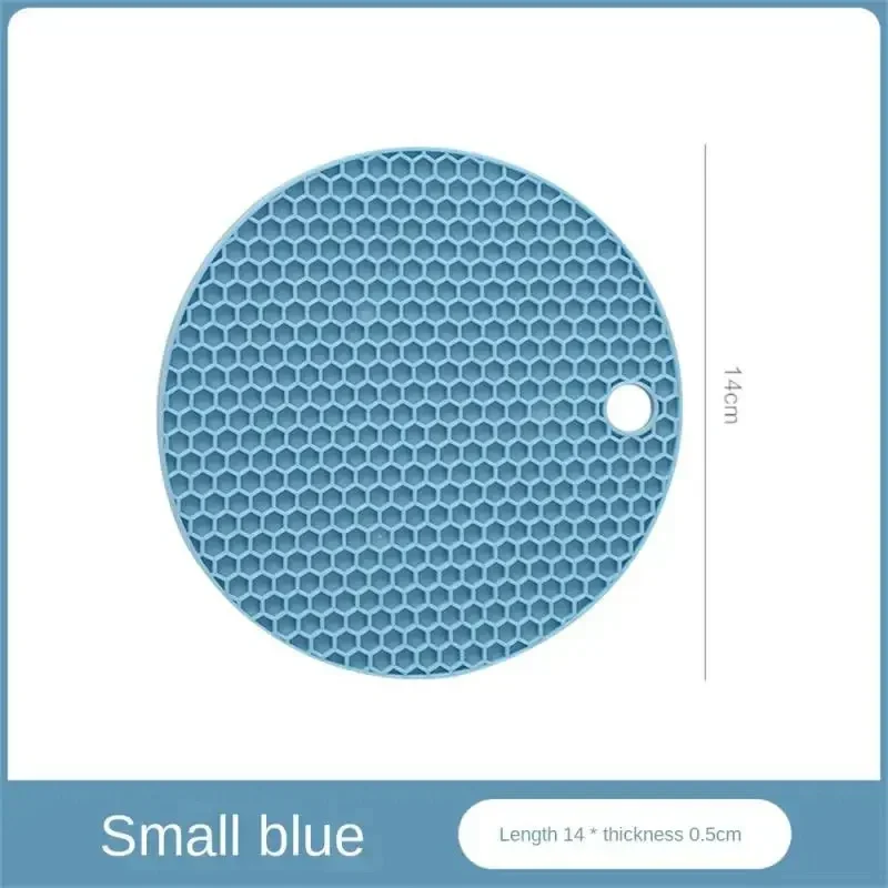 Настольный коврик, многофункциональный кухонный силиконовый коврик для посуды, круглая противоскользящая и термостойкая подставка для кофейной чашки, подставка для кастрюли
Настольный коврик, многофункциональный кухонный силиконовый коврик для посуды, круглая противоскользящая и термостойкая подставка для кофейной чашки, подставка для кастрюли