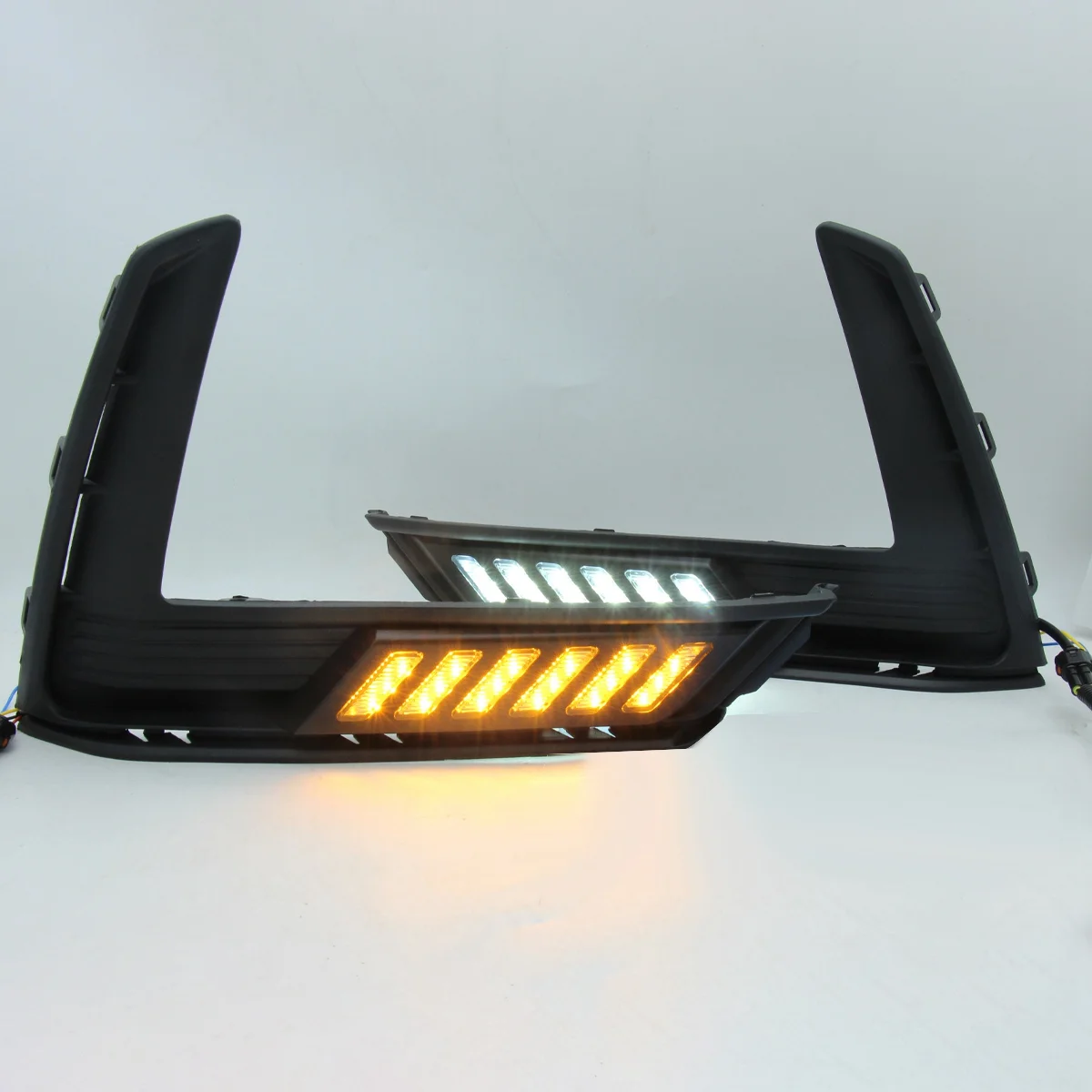 Tri-Color Daytime Running Light LED Turn Signal Light Fog Light for Honda CRV CR-V 2023
Tri-Color Daytime Running Light LED Turn Signal Light Fog Light for Honda CRV CR-V 2023