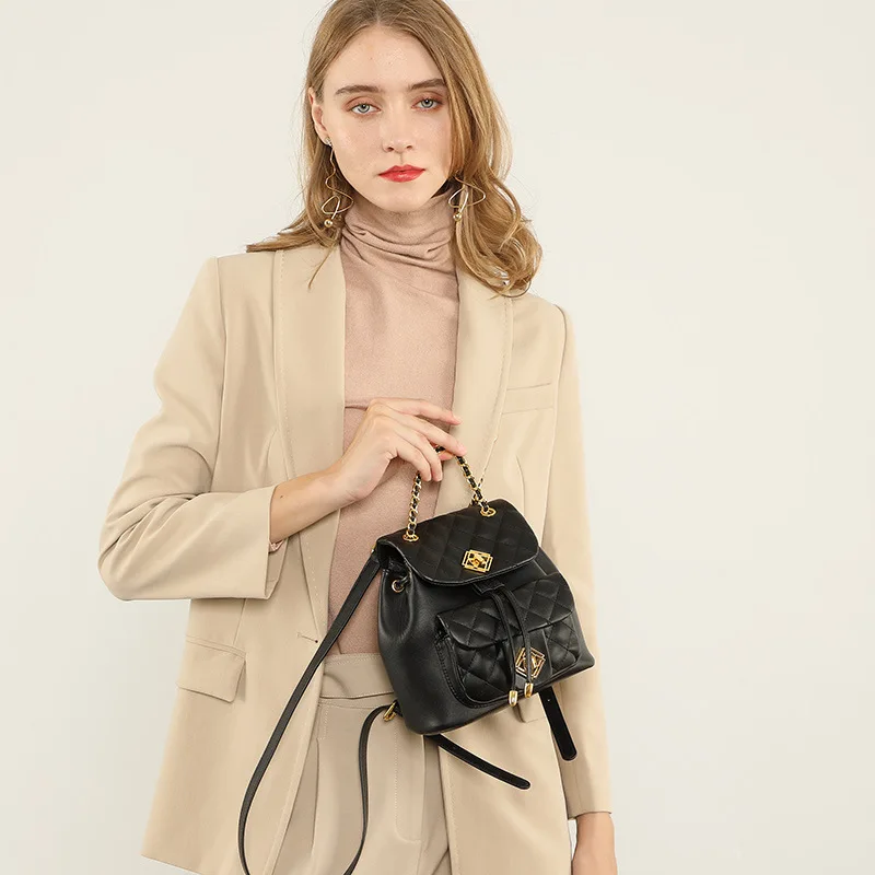 Women Commuter small bag New high-quality messenger bag real leather shoulder women's crossbody bag summer autumn winter spring
Women Commuter small bag New high-quality messenger bag real leather shoulder women's crossbody bag summer autumn winter spring