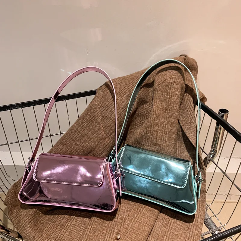 new Brand Luxury Designer Laser Women Armpit Bag Silver Chic Female Shoulder Bags Party Clutches Trend Lady Purses And Handbags
new Brand Luxury Designer Laser Women Armpit Bag Silver Chic Female Shoulder Bags Party Clutches Trend Lady Purses And Handbags