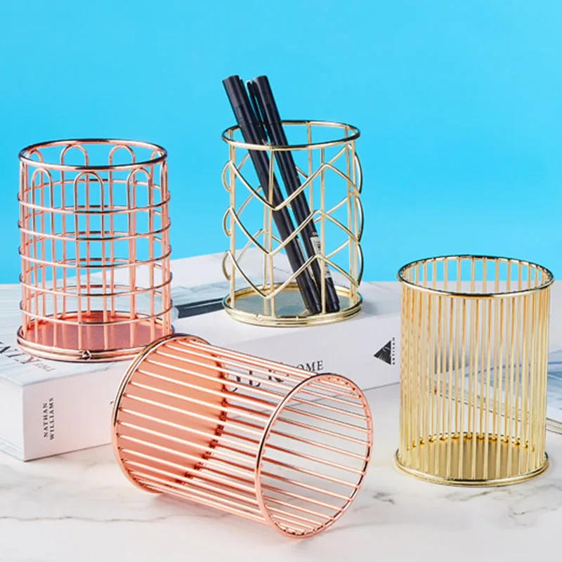 Metal Storage Basket Hollow Metal Makeup Brush Storage Bucket Desktop Stationery Pen Holder Living Room Bathroom Container Case
Metal Storage Basket Hollow Metal Makeup Brush Storage Bucket Desktop Stationery Pen Holder Living Room Bathroom Container Case