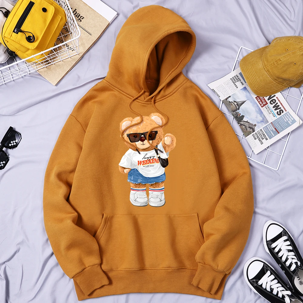 

A Young Bear Girl Full Of Vitality Men'S Hoodies Harajuku Vintage Hooded Oversize Vintage Clothing Quality Graphics Men'S Hoodie