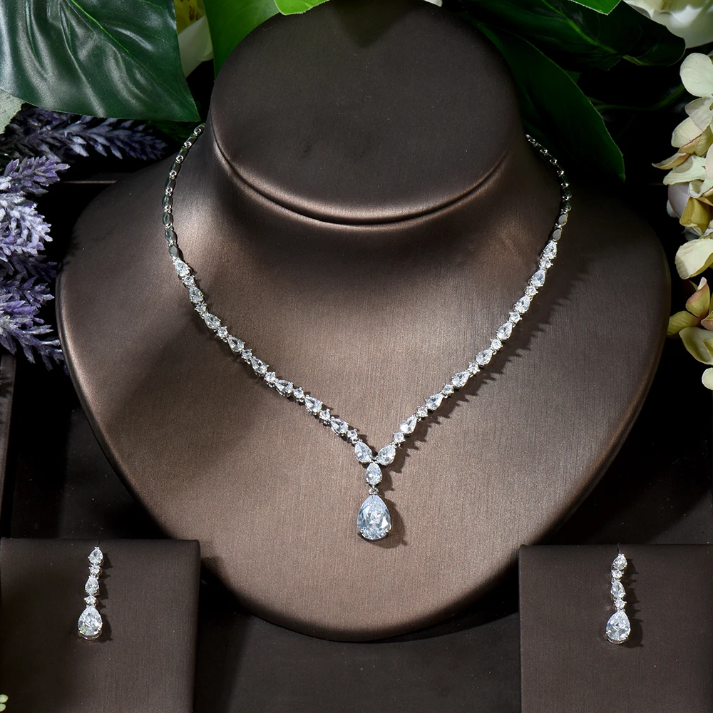 Fashion AAA Zircon Water Drop Shape Necklace Pendant Set for Women High Quality Party Jewelry Wedding Accessories N-441
Fashion AAA Zircon Water Drop Shape Necklace Pendant Set for Women High Quality Party Jewelry Wedding Accessories N-441