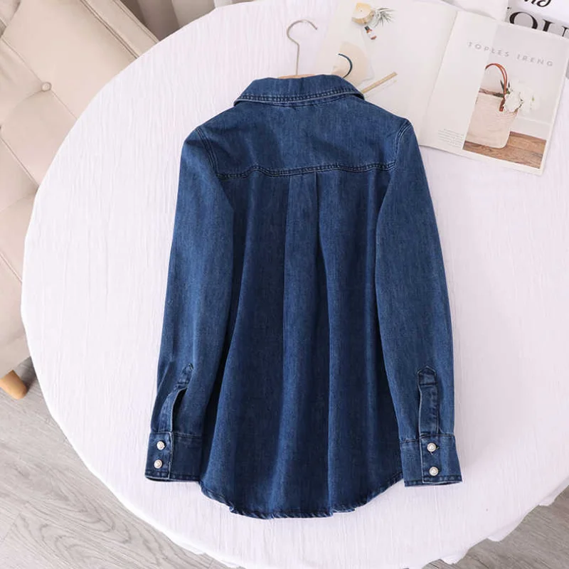 2022 autumn new blue single breasted shirt women loose casual lapel love embroidery fashion denim shirt women
2022 autumn new blue single breasted shirt women loose casual lapel love embroidery fashion denim shirt women