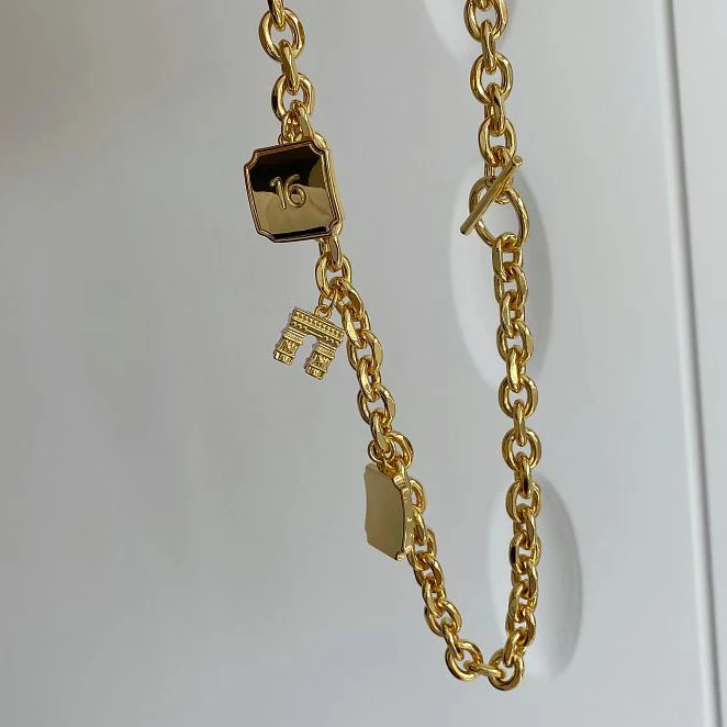 Hot Europe Famous Brand Gold Chain Necklace Bracelet Women High Quality Luxury Jewelry Designer Runway Trend
Hot Europe Famous Brand Gold Chain Necklace Bracelet Women High Quality Luxury Jewelry Designer Runway Trend