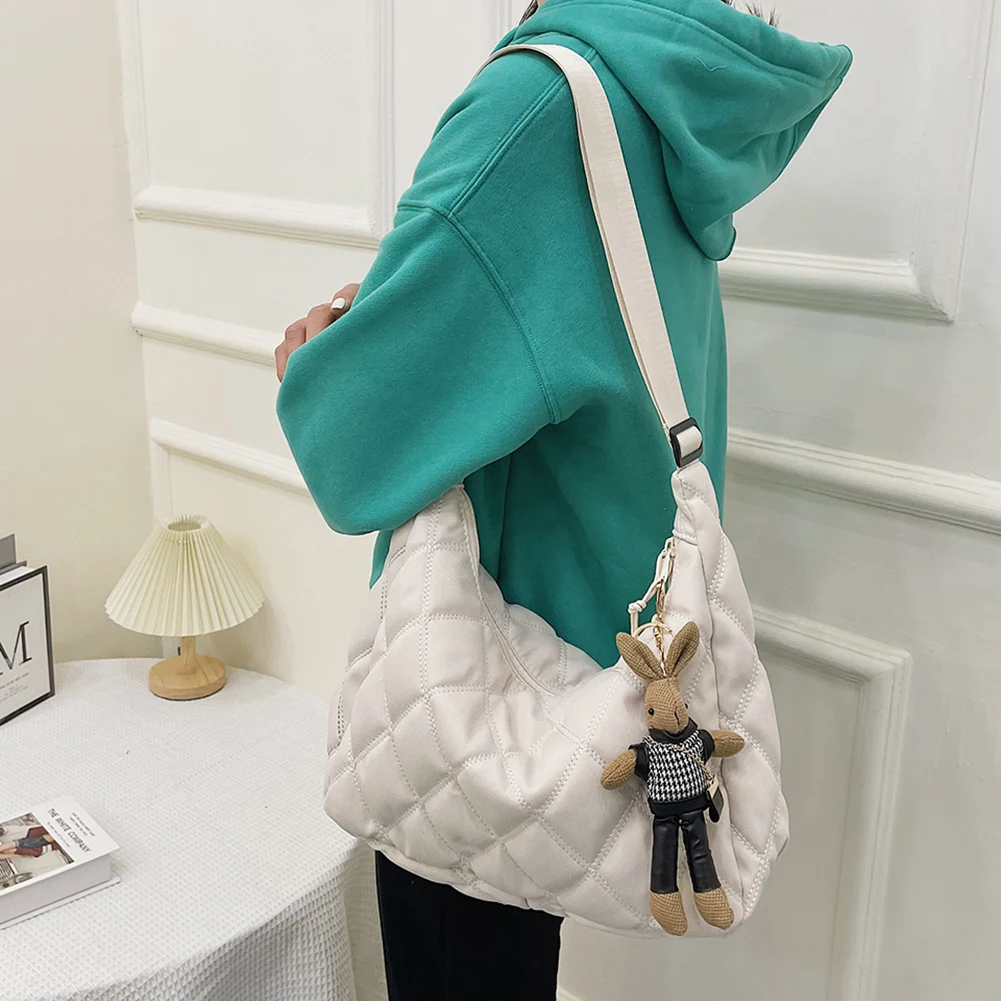New Women Nylon Lattice Crescent Shape Crossbody Bag Lady Autumn Winter Large Capacity Space Bags for Women Handbag Shopper Bag
New Women Nylon Lattice Crescent Shape Crossbody Bag Lady Autumn Winter Large Capacity Space Bags for Women Handbag Shopper Bag