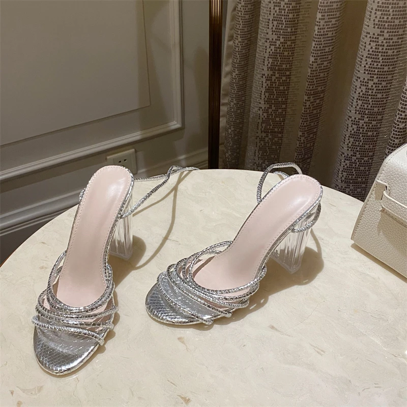 New Summer Thin High Heel 2022 Fashion Design Woman Sandals Ankle Strap Cross Tied Lady Party Sandals Sexy Wedding Shoes 
New Summer Thin High Heel 2022 Fashion Design Woman Sandals Ankle Strap Cross Tied Lady Party Sandals Sexy Wedding Shoes
