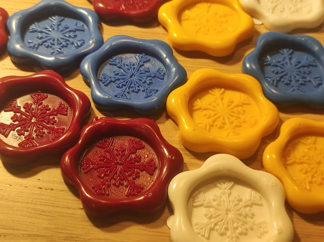 37 мм восковые печати наклейки с двухсторонней лентой свадебные Уплотнения подарки карточка Снежинка восковая печать этикетка наклейки
37 мм восковые печати наклейки с двухсторонней лентой свадебные Уплотнения подарки карточка Снежинка восковая печать этикетка наклейки