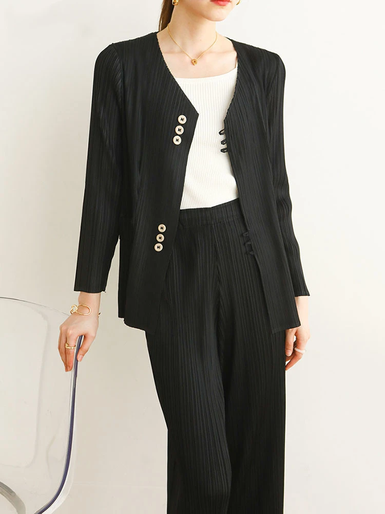 Miyake Pleated Blazers Suits Single Breasted Designer V-Neck Full Sleeve Solid Jacket Casual Style 2022 New Autumn Fashion
Miyake Pleated Blazers Suits Single Breasted Designer V-Neck Full Sleeve Solid Jacket Casual Style 2022 New Autumn Fashion