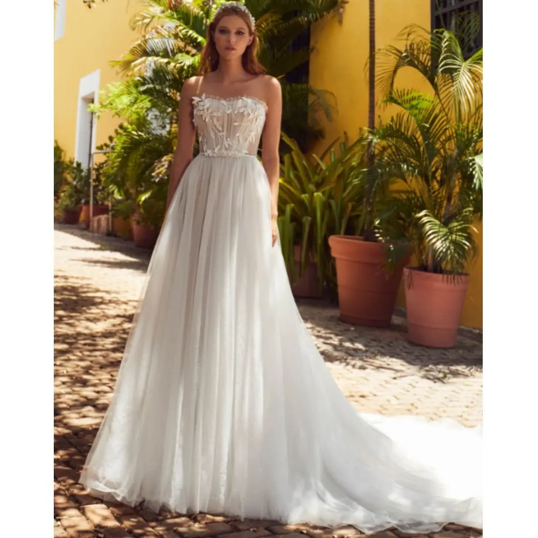 Classic Strapless Wedding Dress for Women 2023 Bride Backless Tulle A-Line Maxi Gown 3D Appliques Simple Elegant Vestidos
Classic Strapless Wedding Dress for Women 2023 Bride Backless Tulle A-Line Maxi Gown 3D Appliques Simple Elegant Vestidos