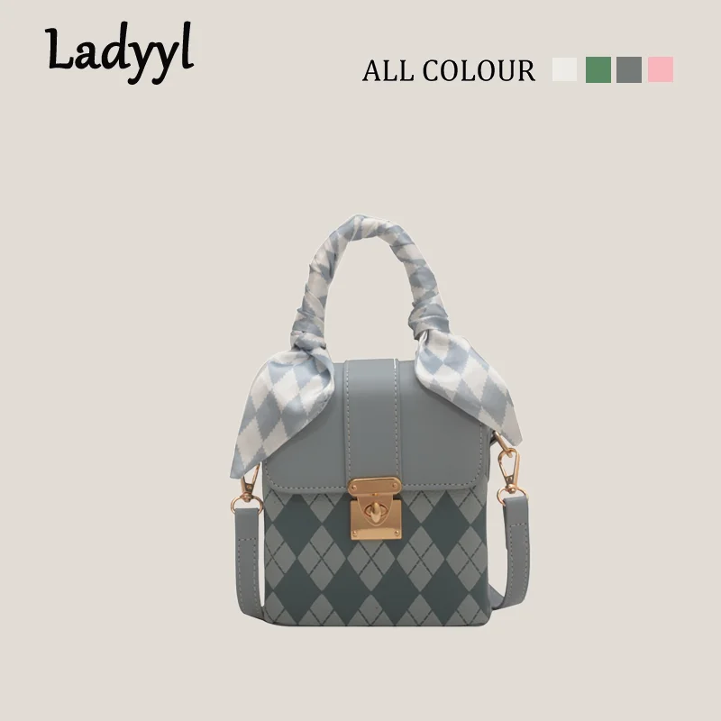 2022 New Women Phone Bag Fashion Niche Design Small Square Bag Casual Beach Crossbody Mini Purse Party Luxury Designer Handbag
2022 New Women Phone Bag Fashion Niche Design Small Square Bag Casual Beach Crossbody Mini Purse Party Luxury Designer Handbag