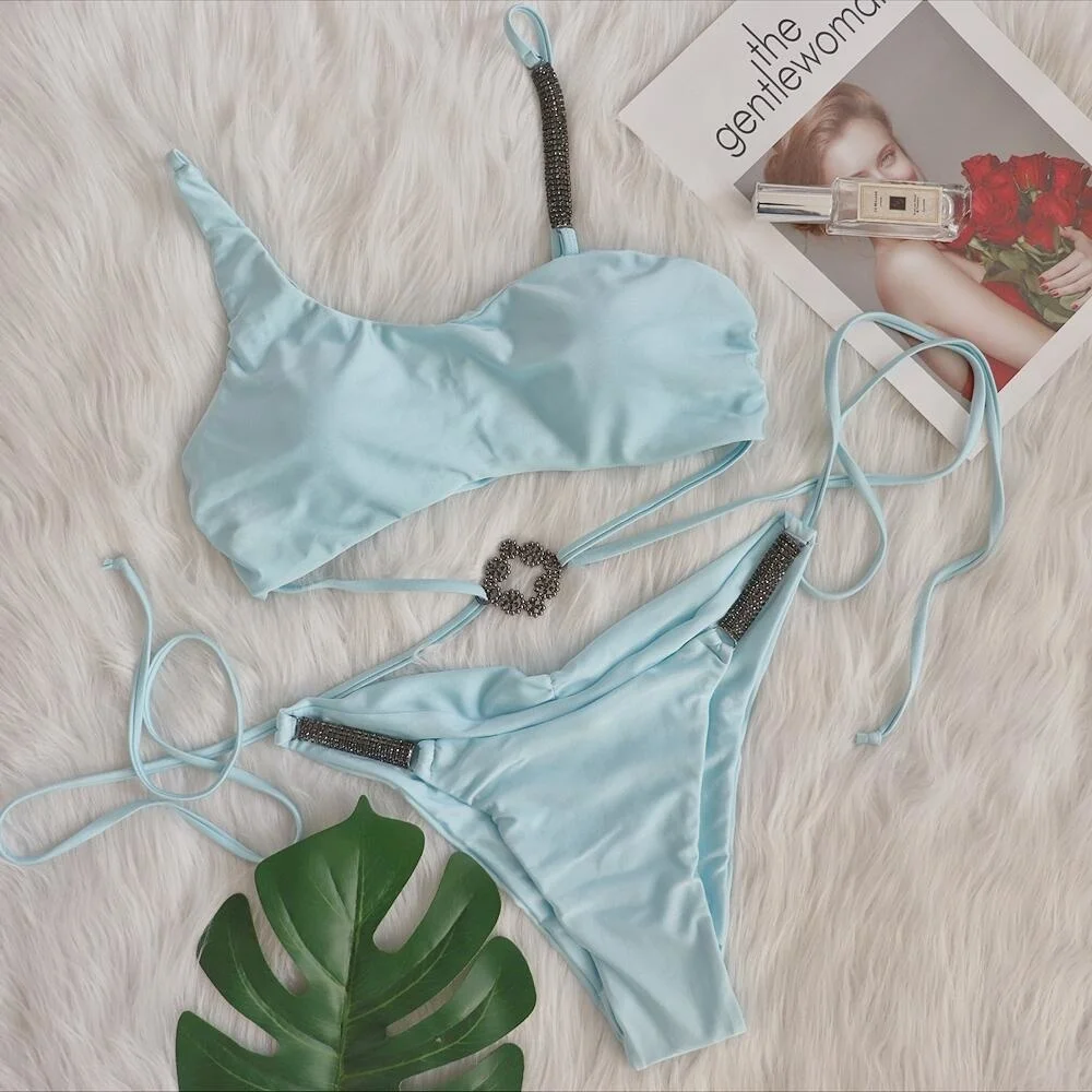 2022 Retro Rhinestone Diamond Swiming Bikini Women Swimwear Female Swimsuit 2 Pieces Bikini Set Bather Beach Wear CC112
2022 Retro Rhinestone Diamond Swiming Bikini Women Swimwear Female Swimsuit 2 Pieces Bikini Set Bather Beach Wear CC112