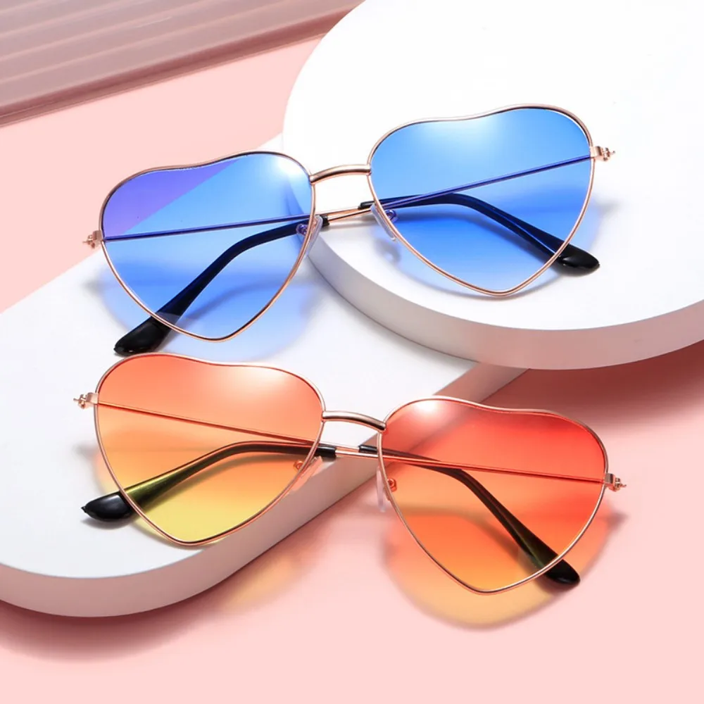2023 New Fashion Sunglasses Women Designer Retro Love Shape Sun Glasses Female Ins Popular Colorful Vintage Uv400 Sun Glasses
2023 New Fashion Sunglasses Women Designer Retro Love Shape Sun Glasses Female Ins Popular Colorful Vintage Uv400 Sun Glasses