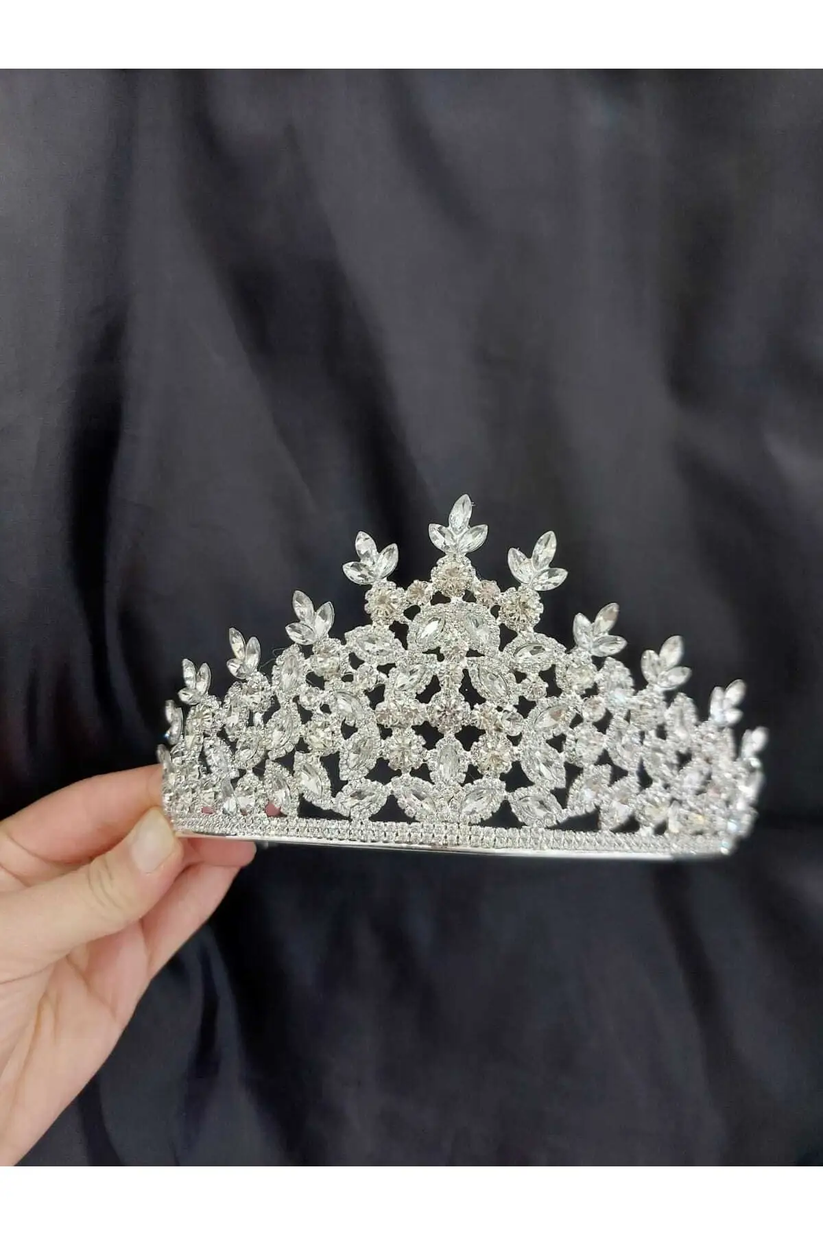 Bridal Accessories Bridal Crown Zircon Shiny Stone Princess Model Wedding Handmade For Bride And Bride
Bridal Accessories Bridal Crown Zircon Shiny Stone Princess Model Wedding Handmade For Bride And Bride