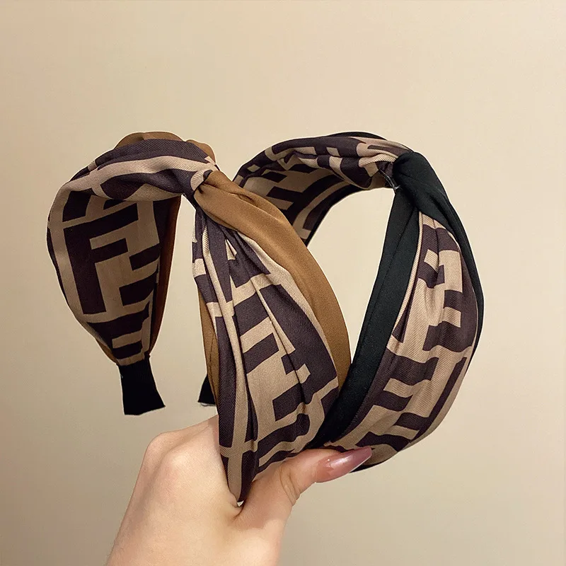 Korean Fashion Cross Knot HeadWear Vintage Outdoor All-Matching Headband Wide Brim Hair Band Women's Hair Accessories head band
Korean Fashion Cross Knot HeadWear Vintage Outdoor All-Matching Headband Wide Brim Hair Band Women's Hair Accessories head band