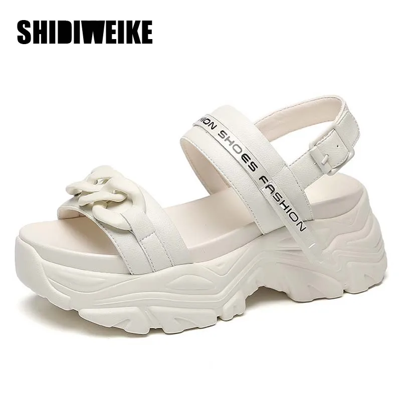 7cm Fashion Chain Genuine Leather High Heels Platform Sandals Women Summer Casual Shoes Sandales Femmes Sandalias Mujer AD1990
7cm Fashion Chain Genuine Leather High Heels Platform Sandals Women Summer Casual Shoes Sandales Femmes Sandalias Mujer AD1990