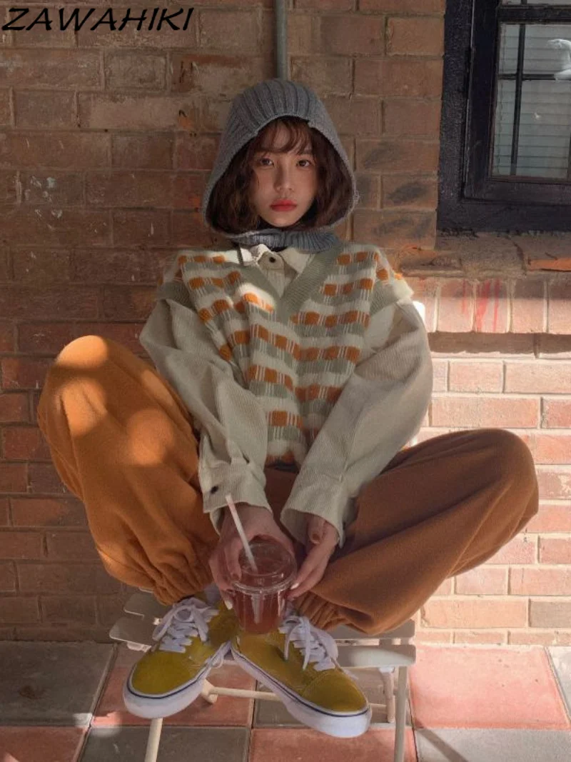 Винтажный свитер с V-образным вырезом, жилет, женский полосатый пуловер без рукавов, вязаные укороченные свитера, повседневные Осенние Топы ...
Винтажный свитер с V-образным вырезом, жилет, женский полосатый пуловер без рукавов, вязаные укороченные свитера, повседневные Осенние Топы ...