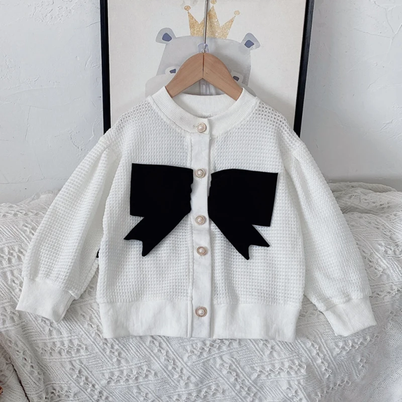 Spring Autumn Girls Korean Style Bow Knot Cardigan Top Clothes Single Breasted Large Black Bow Decoration Casual T-Shirt Jacket
Spring Autumn Girls Korean Style Bow Knot Cardigan Top Clothes Single Breasted Large Black Bow Decoration Casual T-Shirt Jacket
