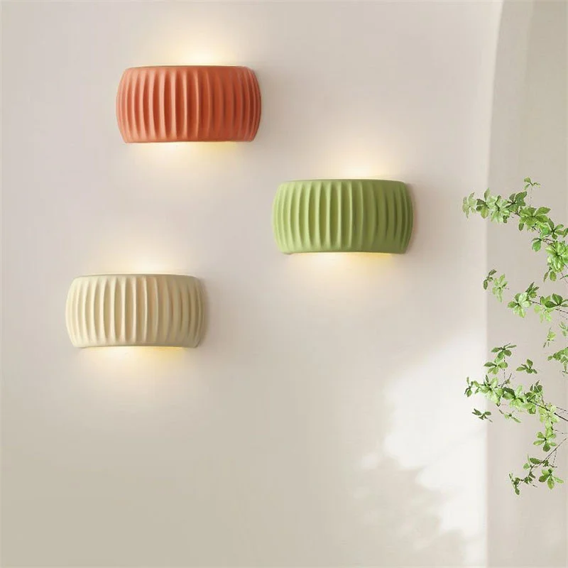 Современная полимерная настенная лампа, дизайнерское освещение для гостиной, прикроватного столика, магазина, кафе, декоративное освещение 
Современная полимерная настенная лампа, дизайнерское освещение для гостиной, прикроватного столика, магазина, кафе, декоративное освещение