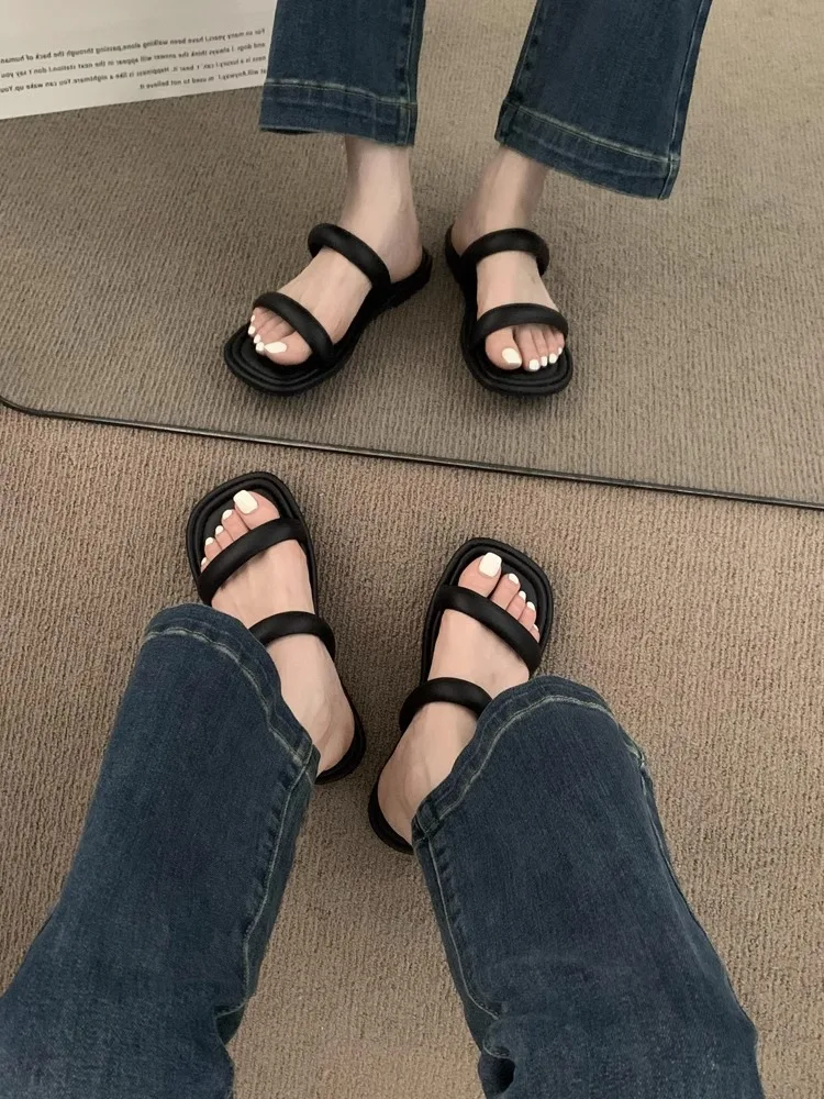 Тапки женские домашние на платформе, базовые шлепанцы, квадратный носок, низкая подошва, ПУ резина, Ретро стиль, тапочки, лето 2023
Тапки женские домашние на платформе, базовые шлепанцы, квадратный носок, низкая подошва, ПУ резина, Ретро стиль, тапочки, лето 2023