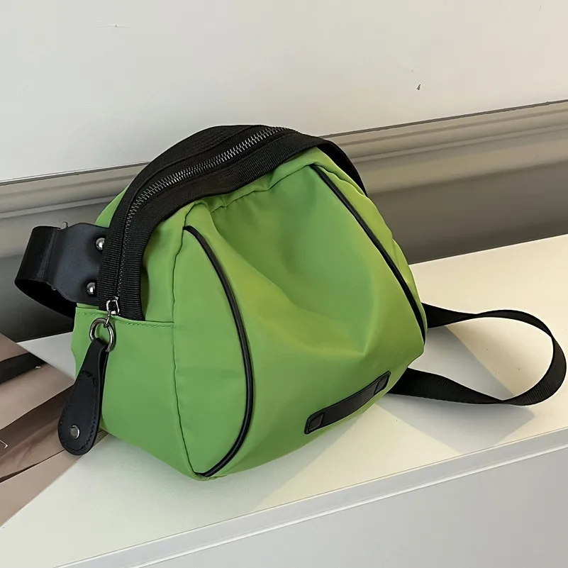 2022 New Women's Nylon Versatile Shoulder Bag Fashion Trendy Women's Bag Net Red Messenger Bag Casual Cloth Bag Small Square Bag
2022 New Women's Nylon Versatile Shoulder Bag Fashion Trendy Women's Bag Net Red Messenger Bag Casual Cloth Bag Small Square Bag