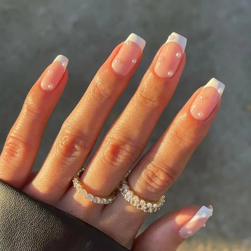 2023 New Fashion French Style Series White Edge Bare Pearl Wearing Armor Detachableネイルнакладные ногти Nordic
2023 New Fashion French Style Series White Edge Bare Pearl Wearing Armor Detachableネイルнакладные ногти Nordic
