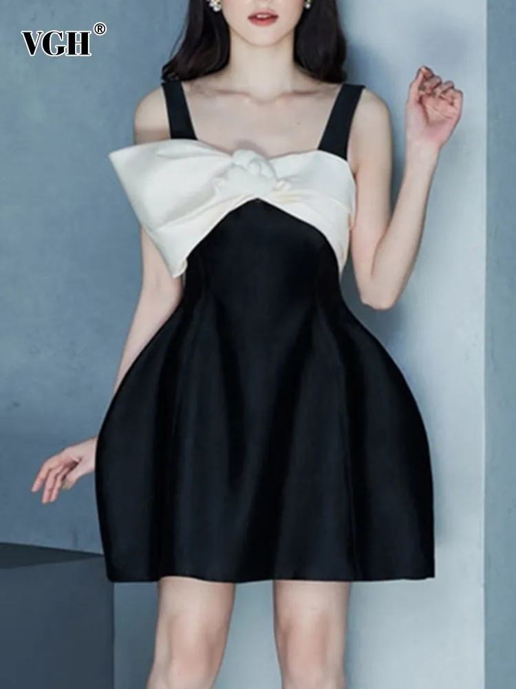 VGH Hit Color Spliced Bow Elegant Dress For Women Square Collar Sleevless High Waist A Line Midi Dresses Female Fashion Style 
VGH Hit Color Spliced Bow Elegant Dress For Women Square Collar Sleevless High Waist A Line Midi Dresses Female Fashion Style