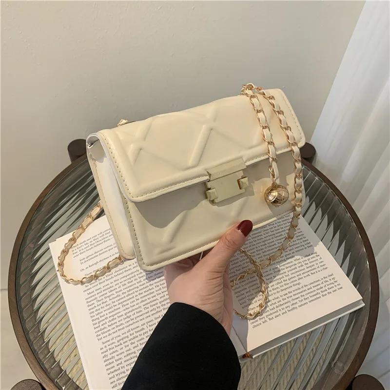Ladies Fashion Chain Small Bag Women's New Fashion Shoulder Messenger Bag Solid Color Small Square Bag
Ladies Fashion Chain Small Bag Women's New Fashion Shoulder Messenger Bag Solid Color Small Square Bag