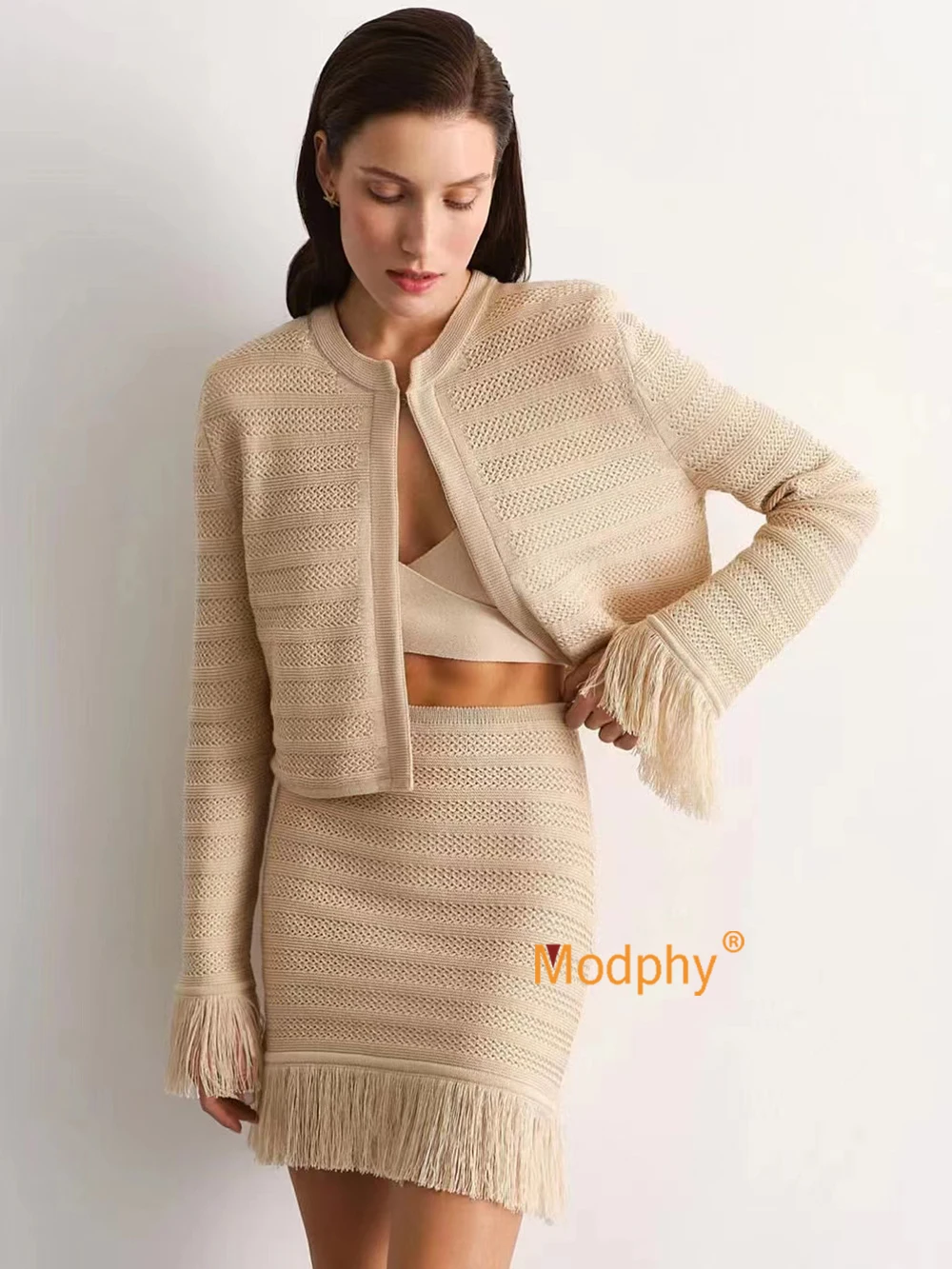 Modphy Autumn Thin Knit Tassels Women'S Two-Piece Set 2023 Elegant Chic Cardigan Sweater Jackets Mini Skirt Set Vintage Suit
Modphy Autumn Thin Knit Tassels Women'S Two-Piece Set 2023 Elegant Chic Cardigan Sweater Jackets Mini Skirt Set Vintage Suit