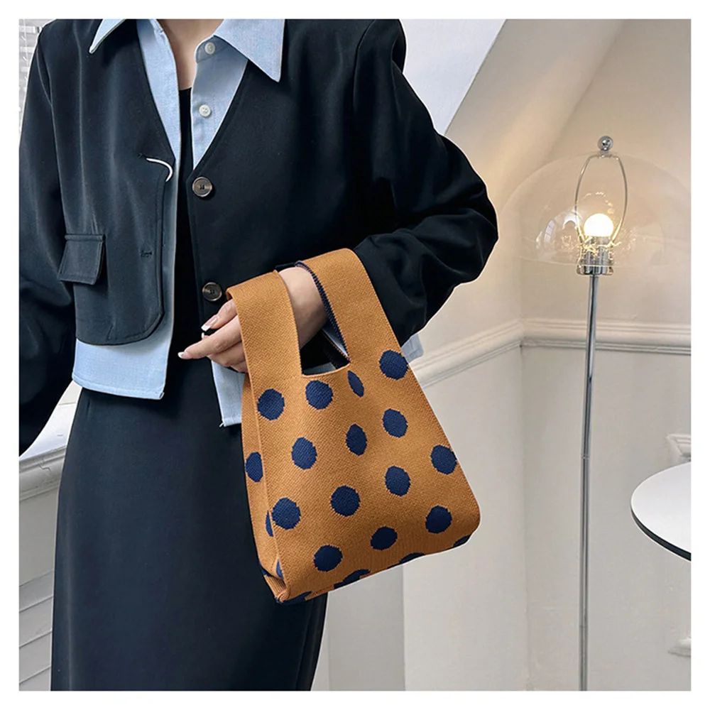 Original Design Polka Dot Knitted Bag Fashion Hollow Out Tote Ladies Female Woven Shopper Purse Lady Crossbody Handbag Chic
Original Design Polka Dot Knitted Bag Fashion Hollow Out Tote Ladies Female Woven Shopper Purse Lady Crossbody Handbag Chic