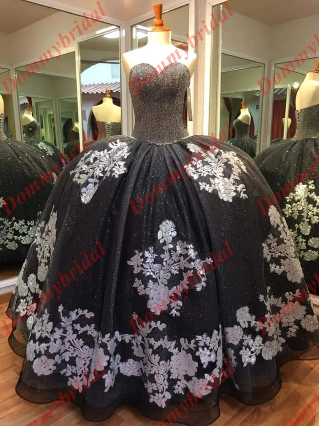 2023 блестящий золотой цветочный узор с блестками Кружевная аппликация Милая Quinceanera милое вечернее платье для выпускного вечера длинный Деше... 
2023 блестящий золотой цветочный узор с блестками Кружевная аппликация Милая Quinceanera милое вечернее платье для выпускного вечера длинный Деше...