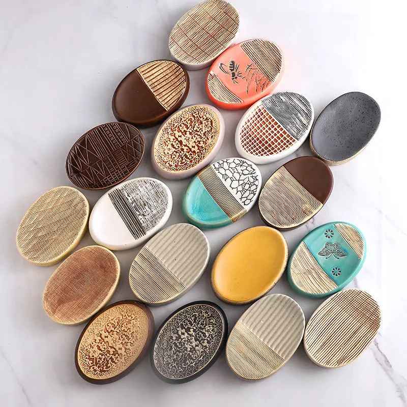 Soap Box Case Retro Ceramic Drain Toilet Soap Porcelain Hotel Toilet Savon Tray Dish Box Sabão Packaging Boxes Bathroom Supplies
Soap Box Case Retro Ceramic Drain Toilet Soap Porcelain Hotel Toilet Savon Tray Dish Box Sabão Packaging Boxes Bathroom Supplies