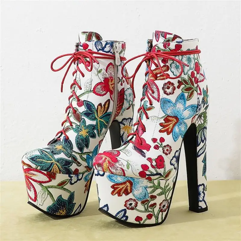 Women European and American Ankle Boots Retro Print Classic Thick Sole PU Lace Up Fashion Street Nightclub Catwalk Women Shoes
Women European and American Ankle Boots Retro Print Classic Thick Sole PU Lace Up Fashion Street Nightclub Catwalk Women Shoes
