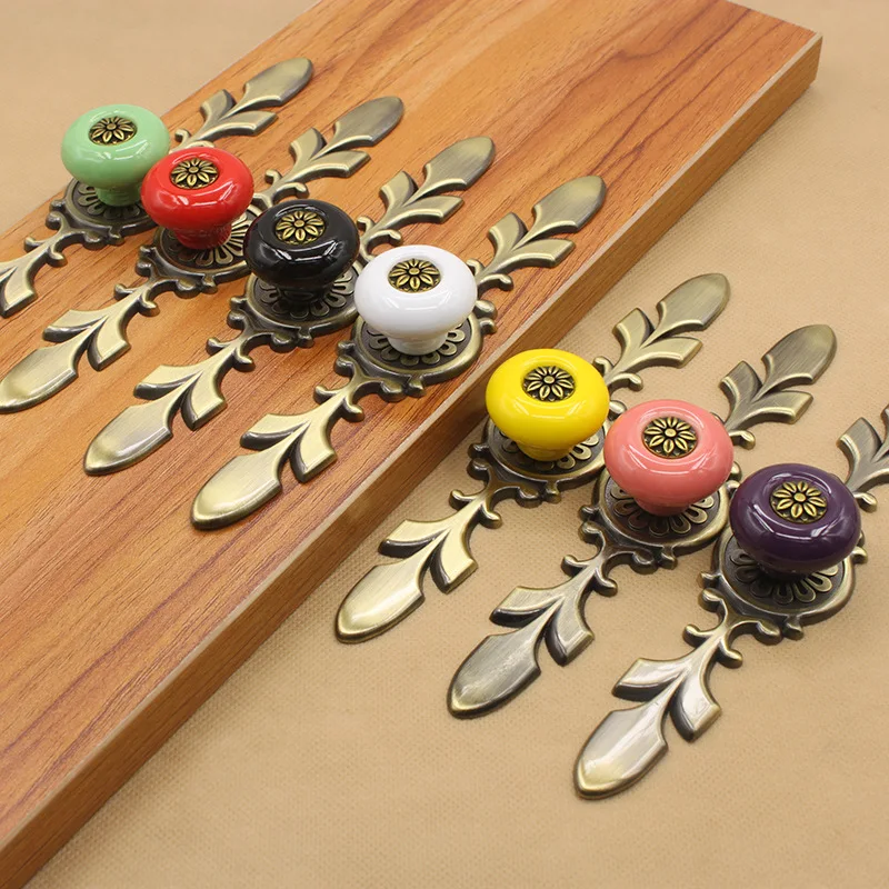American Modern Simplicity Door Handle Shoebox Cupboard Drawer Knobs Single Hole Round Ceramic Handles Furniture Door Knob
American Modern Simplicity Door Handle Shoebox Cupboard Drawer Knobs Single Hole Round Ceramic Handles Furniture Door Knob