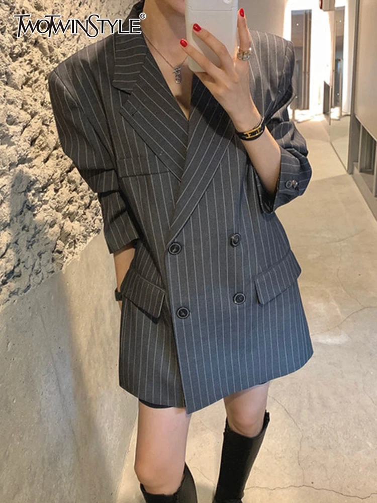 Женский двубортный Блейзер TWOTWINSTYLE, осенний, белый блейзер в полоску с отложным воротником и длинными рукавами, 2022
Женский двубортный Блейзер TWOTWINSTYLE, осенний, белый блейзер в полоску с отложным воротником и длинными рукавами, 2022