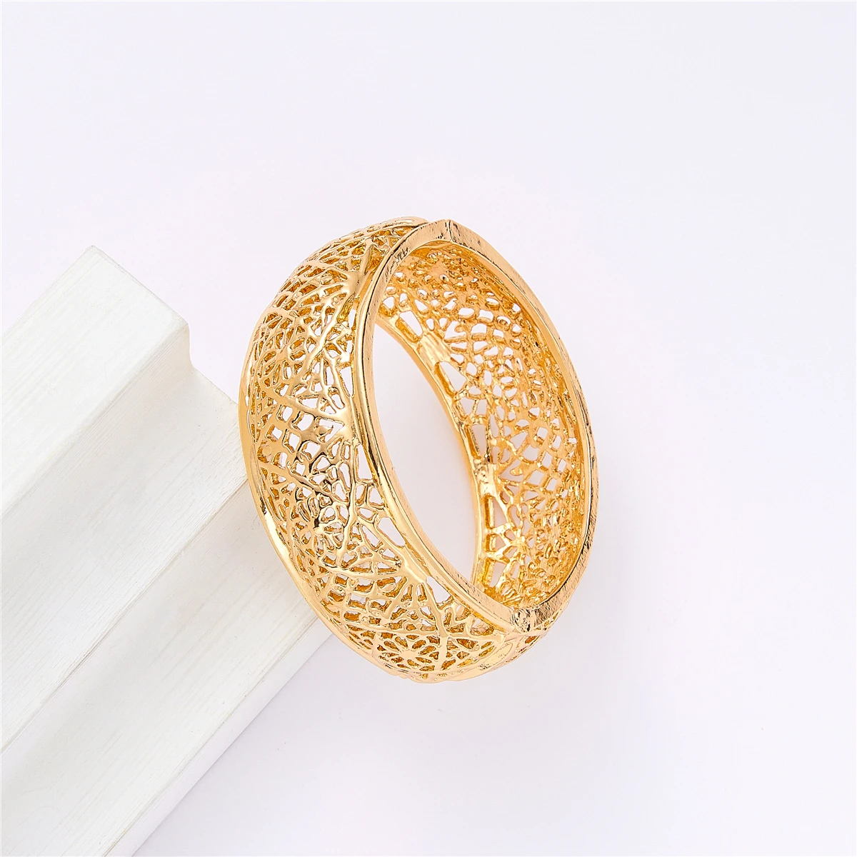 2022 New Fashion African Bracelet Exquisite Gold-plated Wedding Women's Metal Alloy Accessories Party Holiday Birthday Gift
2022 New Fashion African Bracelet Exquisite Gold-plated Wedding Women's Metal Alloy Accessories Party Holiday Birthday Gift