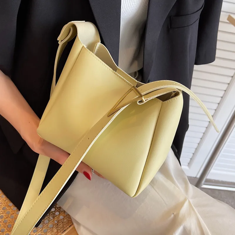 Fashion Luxury Crossbody Bag Female Quality Soft Leather Shoulder Bag All Match Design Handbags Women's Casual Messenger Bag Sac 
Fashion Luxury Crossbody Bag Female Quality Soft Leather Shoulder Bag All Match Design Handbags Women's Casual Messenger Bag Sac