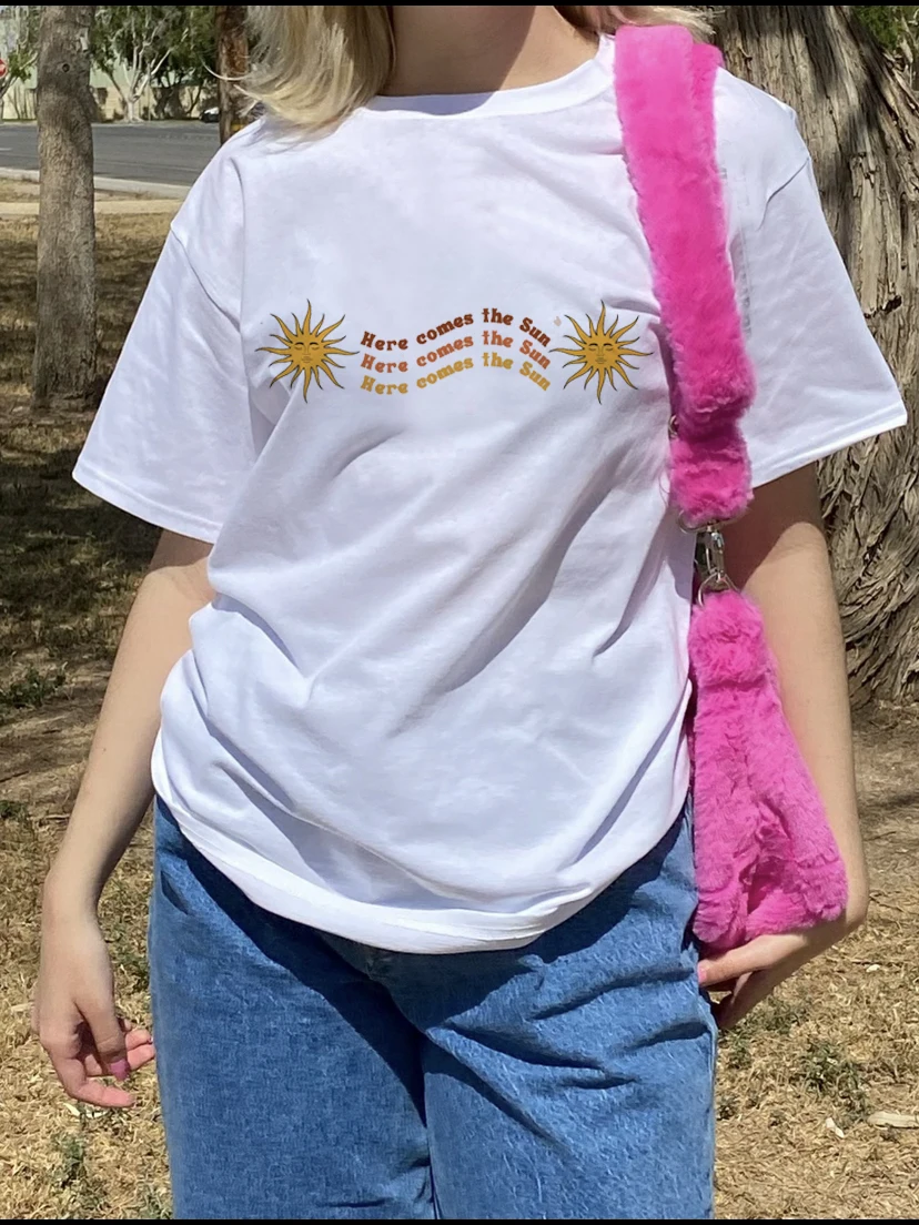 Summer Women T-shirt 2022 Fashion Letter Sun Moon Print 90s Tshirt Harajuku Graphic t shirts Short Sleeve Ladies T shirt
Summer Women T-shirt 2022 Fashion Letter Sun Moon Print 90s Tshirt Harajuku Graphic t shirts Short Sleeve Ladies T shirt
