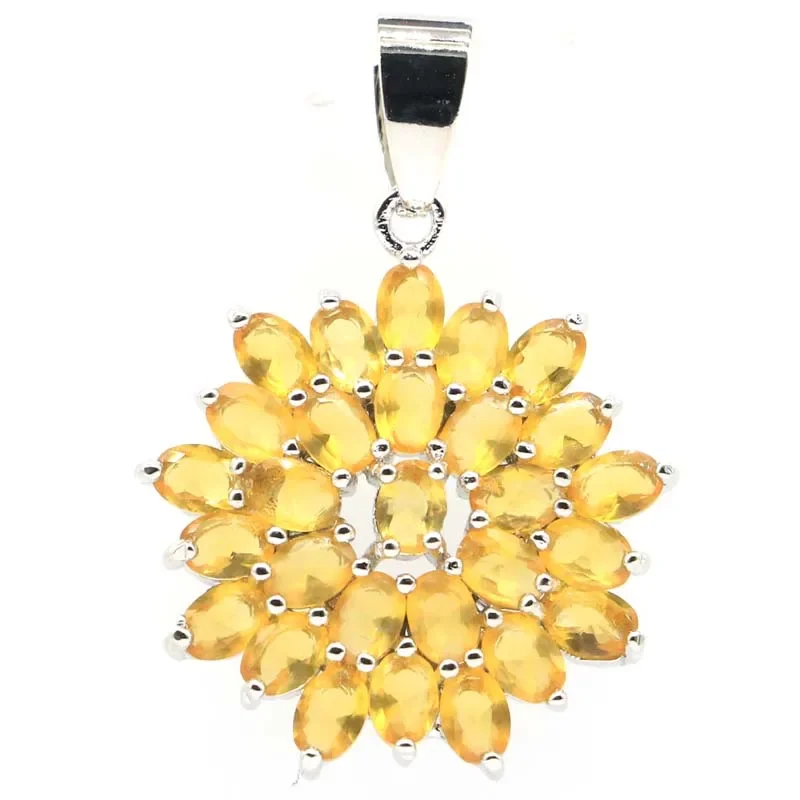 Кулон женский из серебра 4,2 пробы в форме цветка, 925 г
Кулон женский из серебра 4,2 пробы в форме цветка, 925 г