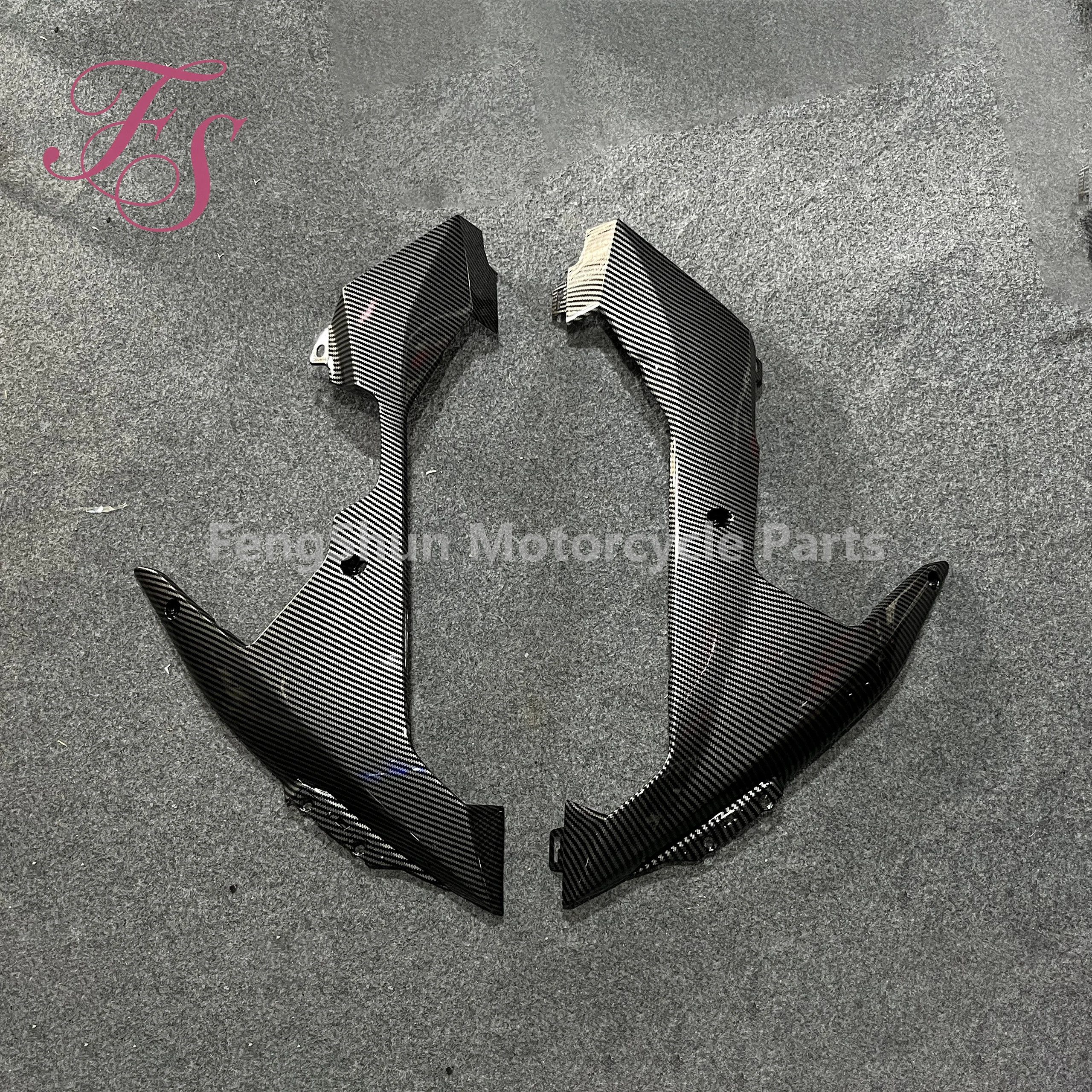 Подходит для Yamaha R1 2007 2008, цвет углеродного волокна, нижняя нижняя часть масляной панели, обтекатель панели
Подходит для Yamaha R1 2007 2008, цвет углеродного волокна, нижняя нижняя часть масляной панели, обтекатель панели