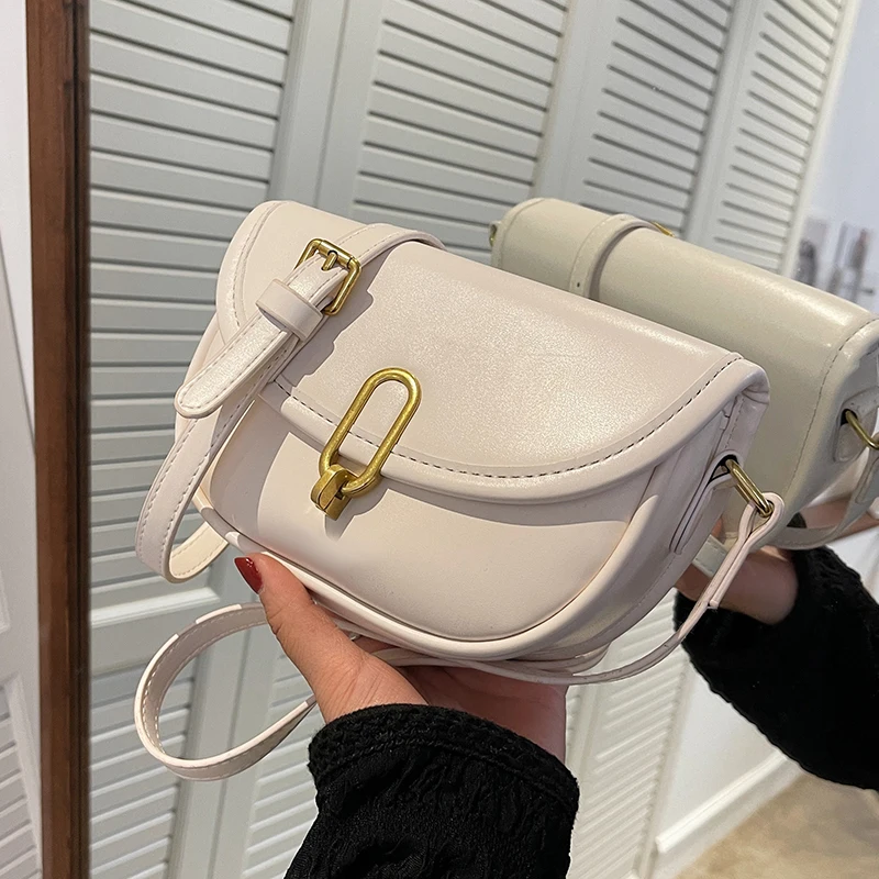 Saddle Women's Bag 2022 Trend PU Leather Handbag Casual Crossbody Bags Solid Color Luxury Bag Woman Shoulder Female Travel
Saddle Women's Bag 2022 Trend PU Leather Handbag Casual Crossbody Bags Solid Color Luxury Bag Woman Shoulder Female Travel