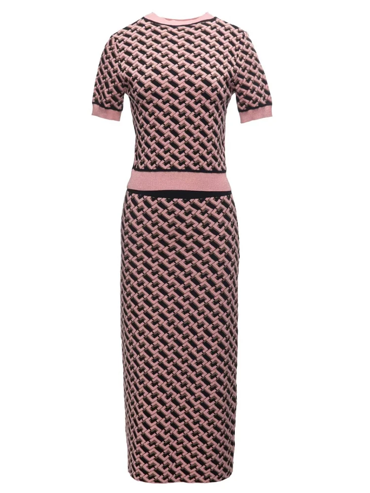 Designer New Fashion Women'S Skirt Set Short Sleeve Knitted T-Shirt Slim Wrap Hip Dress French Casual Elegant Two Piece Suit
Designer New Fashion Women'S Skirt Set Short Sleeve Knitted T-Shirt Slim Wrap Hip Dress French Casual Elegant Two Piece Suit